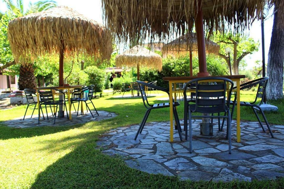 Camping Pefki Hotel Esterno foto