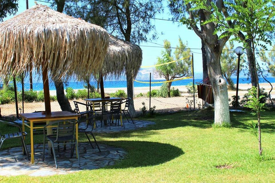 Camping Pefki Hotel Esterno foto